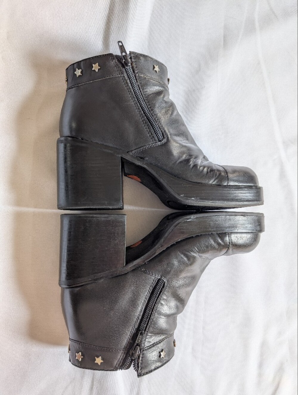 Harley-Davidson Women's Black Leather Ankle Boots Star Studs Side Zip Moto Sz 7 - Picture 15 of 16